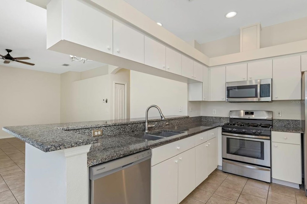 6108 Kiteridge Dr, Lithia FL  33547-5849 exterior