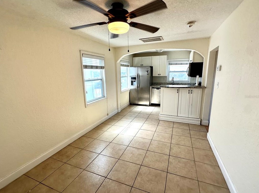773 4th Ave N #1/2, Saint Petersburg, FL 33701