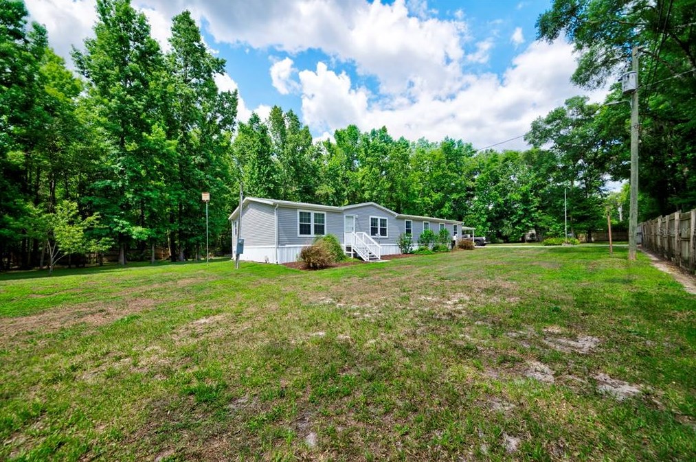 19909 Manecke Rd, Brooksville, FL 34601-1705