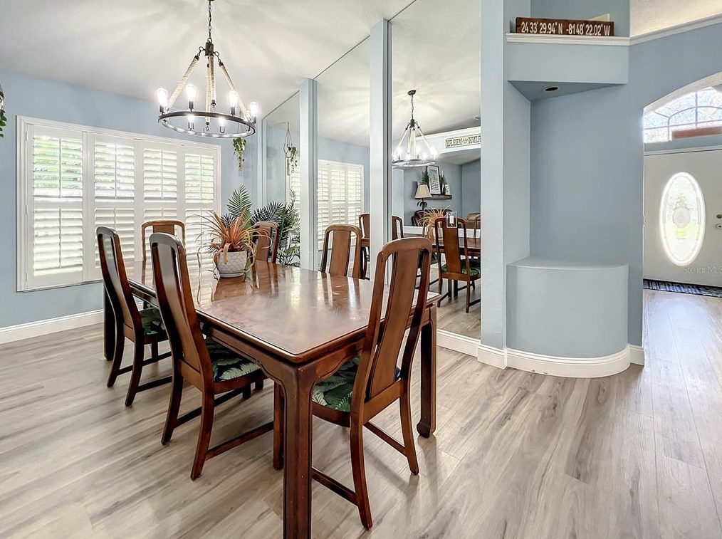 10216 Merrimac Manor Dr, Riverview FL  33578-8327 exterior