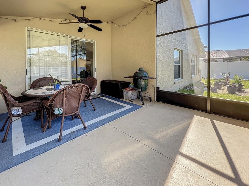 10216 Merrimac Manor Dr, Riverview FL  33578-8327 exterior