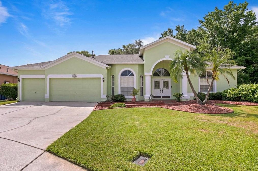 28423 Great Bend Pl, Zephyrhills, FL 33543-5727