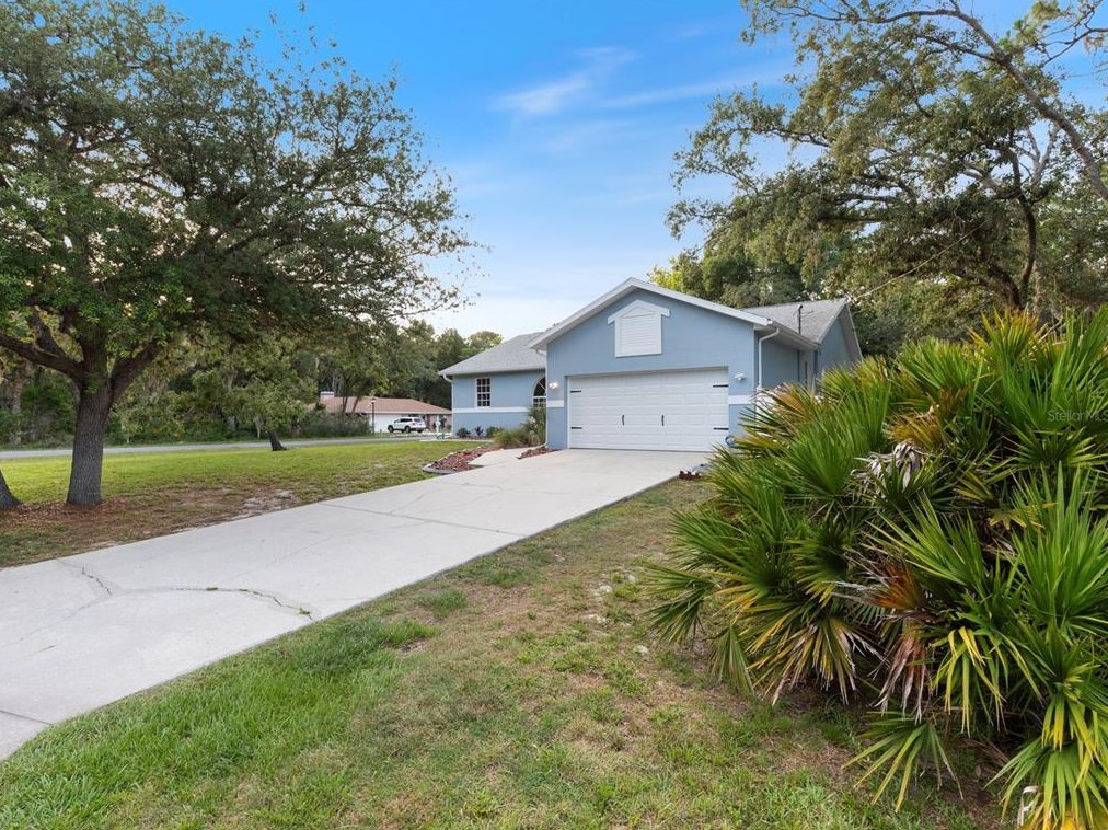 11205 W Samson Ln, Crystal River, FL 34428
