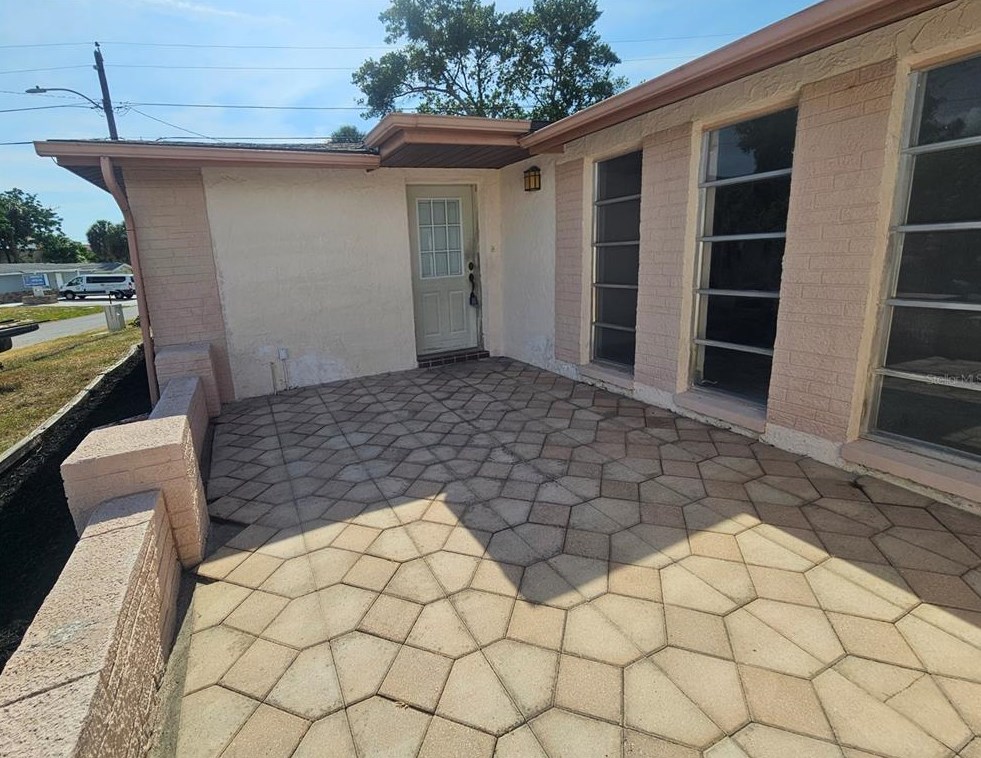 7035 Palisade Dr, Port Richey FL 34668-2530 exterior