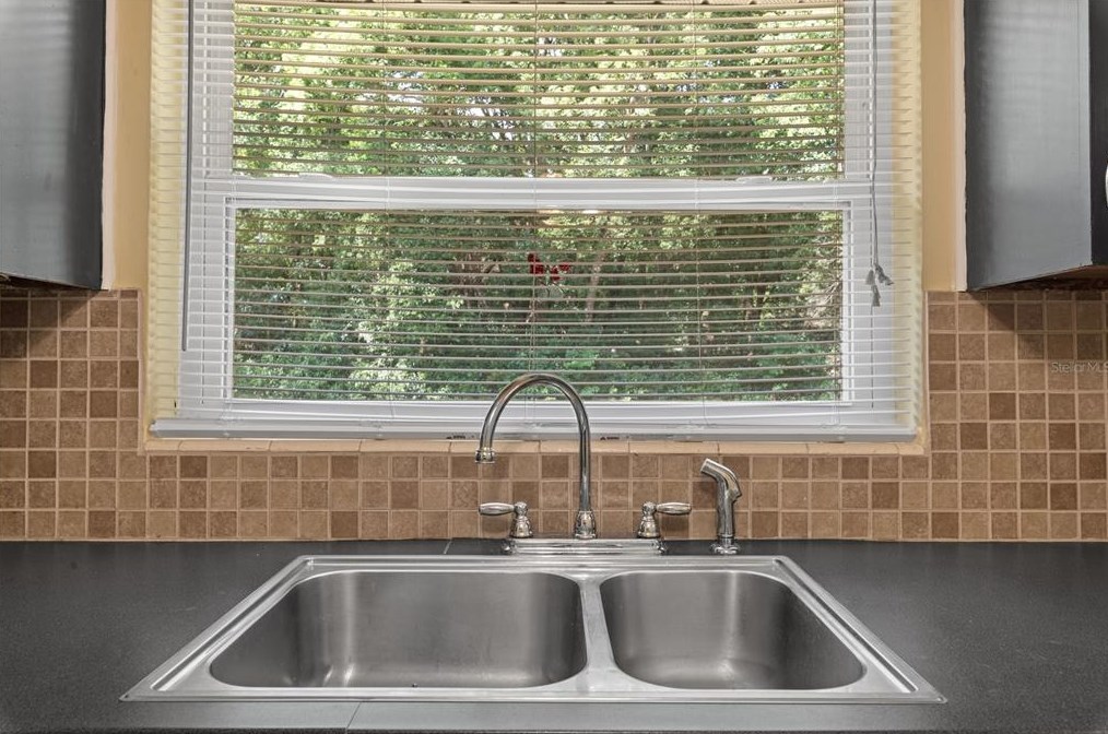 16176 Wilson Blvd, Brooksville FL  34604-7727 exterior