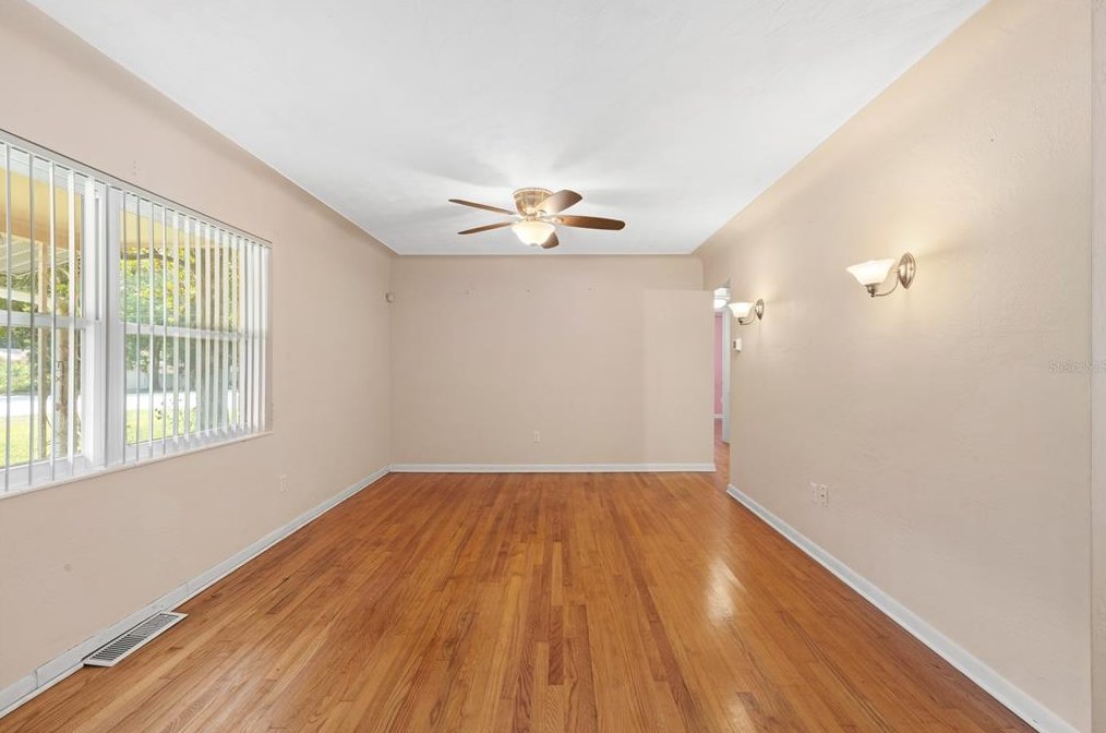 16176 Wilson Blvd, Brooksville FL  34604-7727 exterior