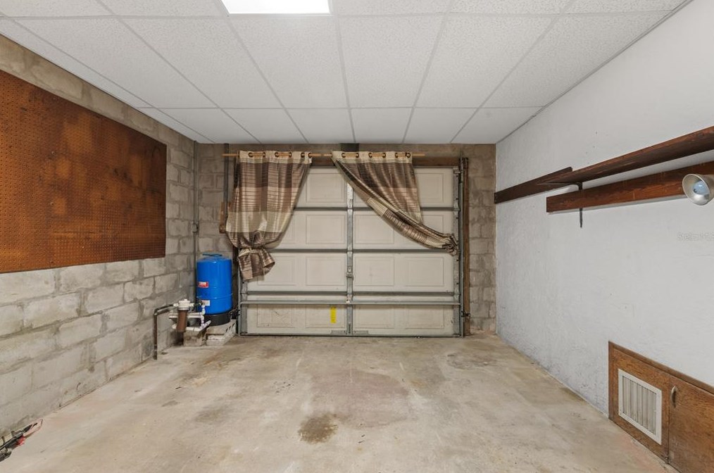 16176 Wilson Blvd, Brooksville FL  34604-7727 exterior