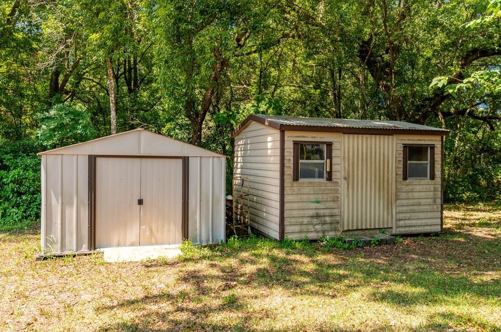 16176 Wilson Blvd, Brooksville FL  34604-7727 exterior