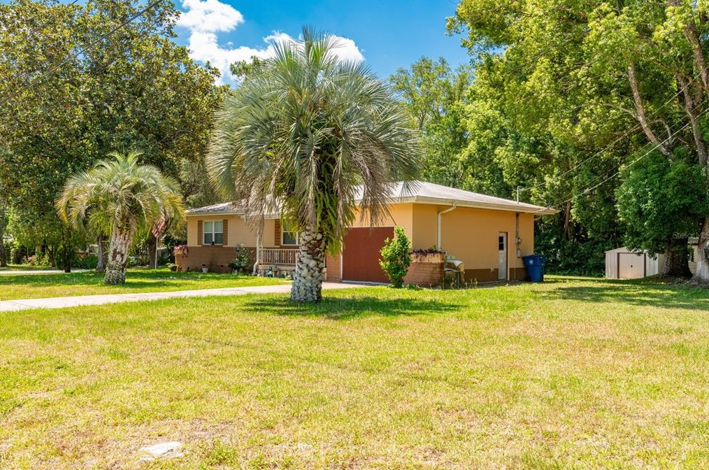 16176 Wilson Blvd, Brooksville FL  34604-7727 exterior