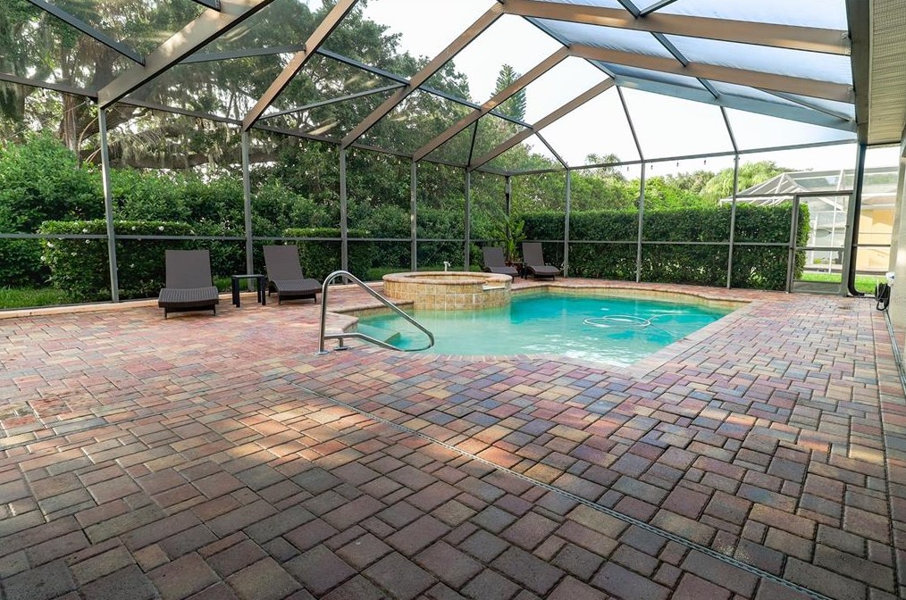 2137 Edelweiss Loop, New Port Richey FL 34655-4944 exterior