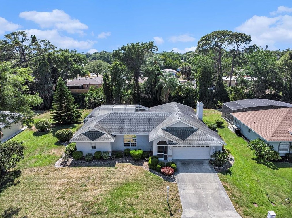 6608 Kimlinda Ln, Sarasota, FL 34243-1029