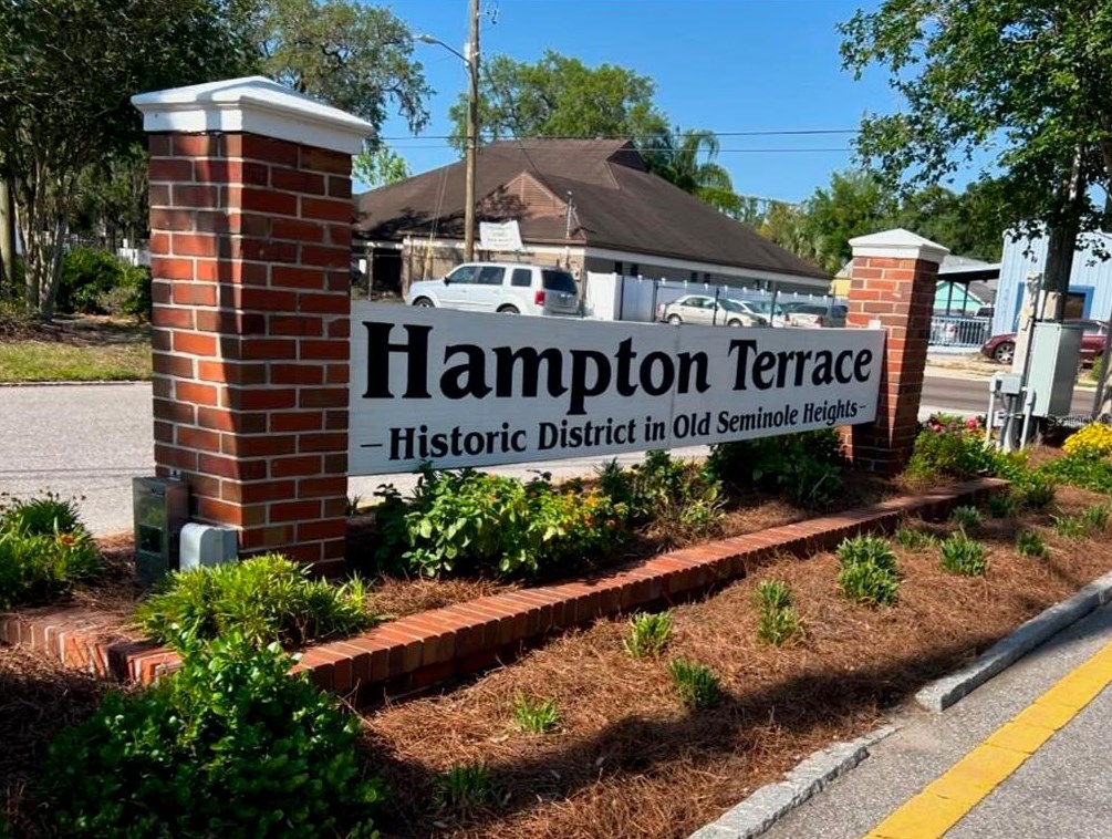 5706 9th St, Tampa FL 33604-6863 exterior