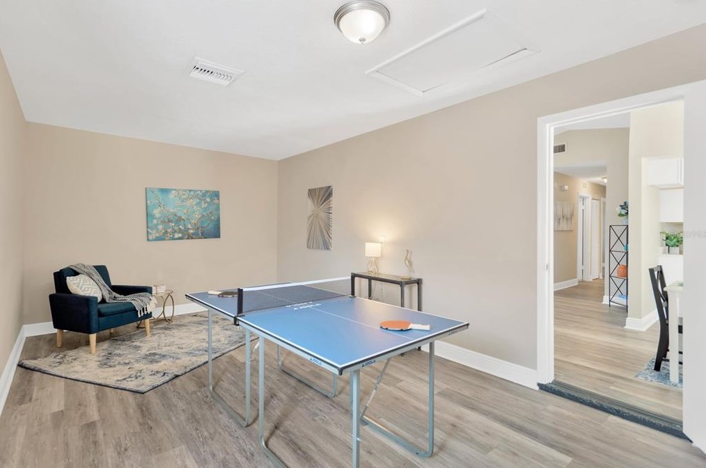 10706 Airview Dr, Tampa FL 33625-4902 exterior