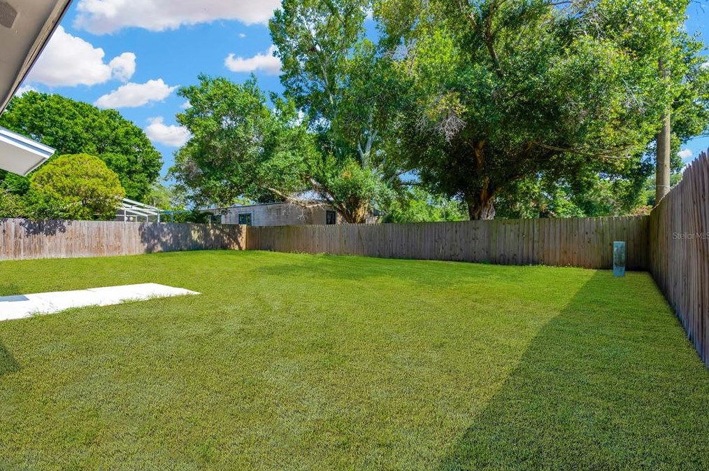 10706 Airview Dr, Tampa FL 33625-4902 exterior