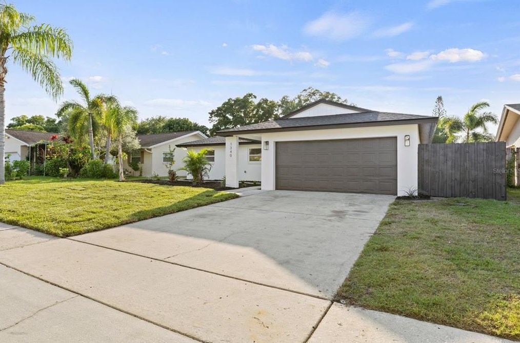 1340 Glendale Dr, Dunedin, FL 34698