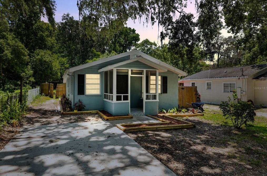 416 Zoller St, Brooksville, FL 34601-1932