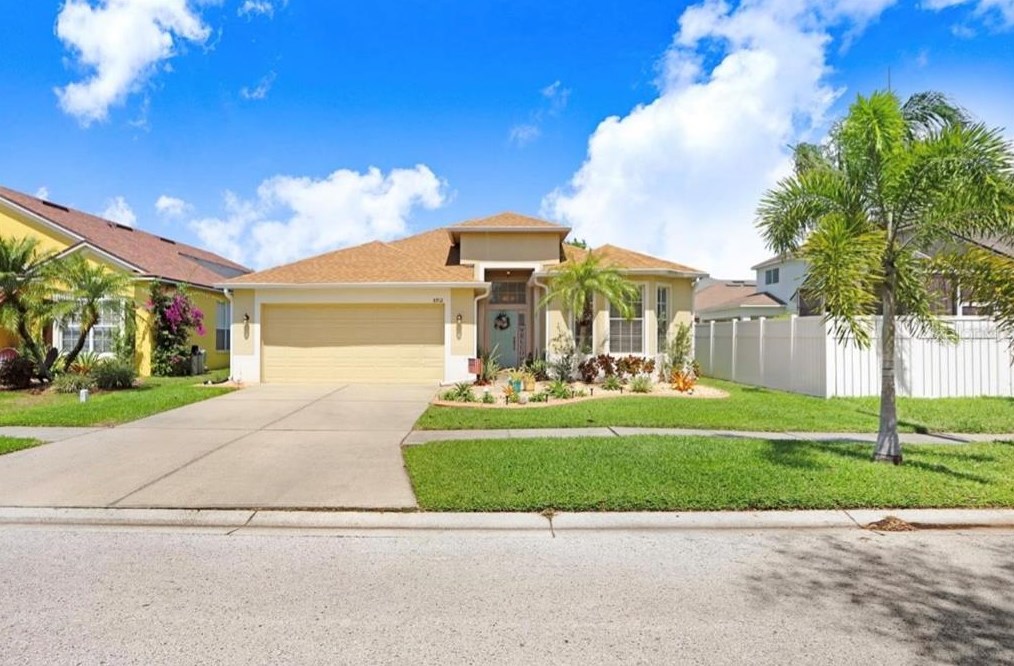 8912 Sandy Plains Dr, Riverview, FL 33578