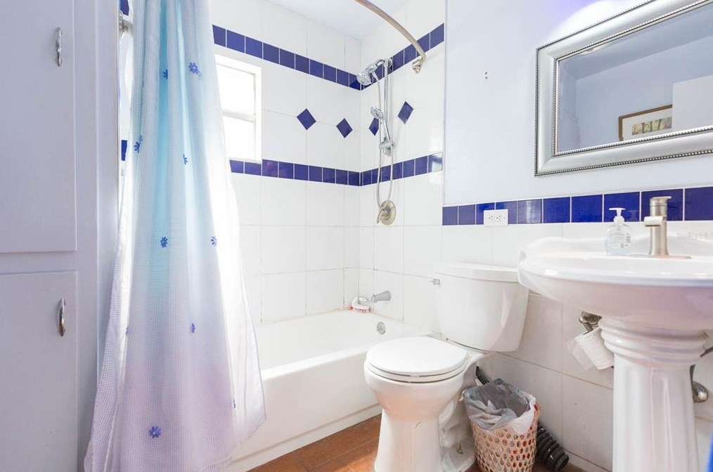 8514 46th St, Tampa FL 33617-6912 exterior