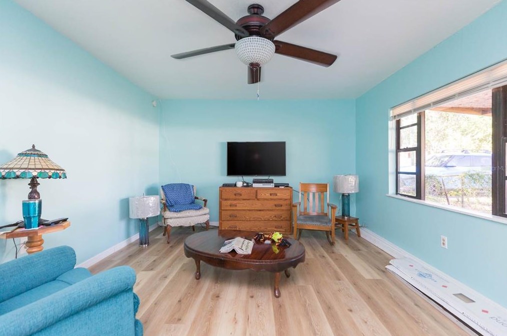 8514 46th St, Tampa FL 33617-6912 exterior