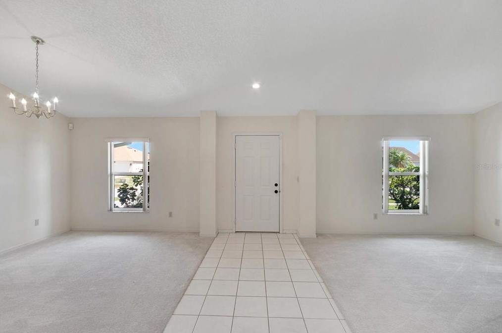 1717 Compton St, Brandon FL  33511-1865 exterior