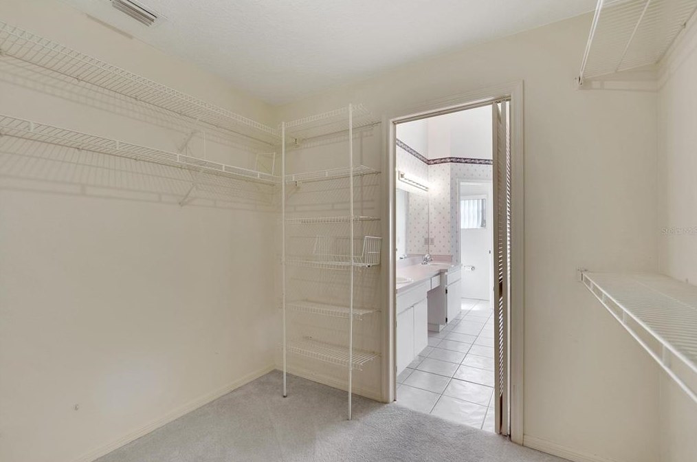 1717 Compton St, Brandon FL  33511-1865 exterior