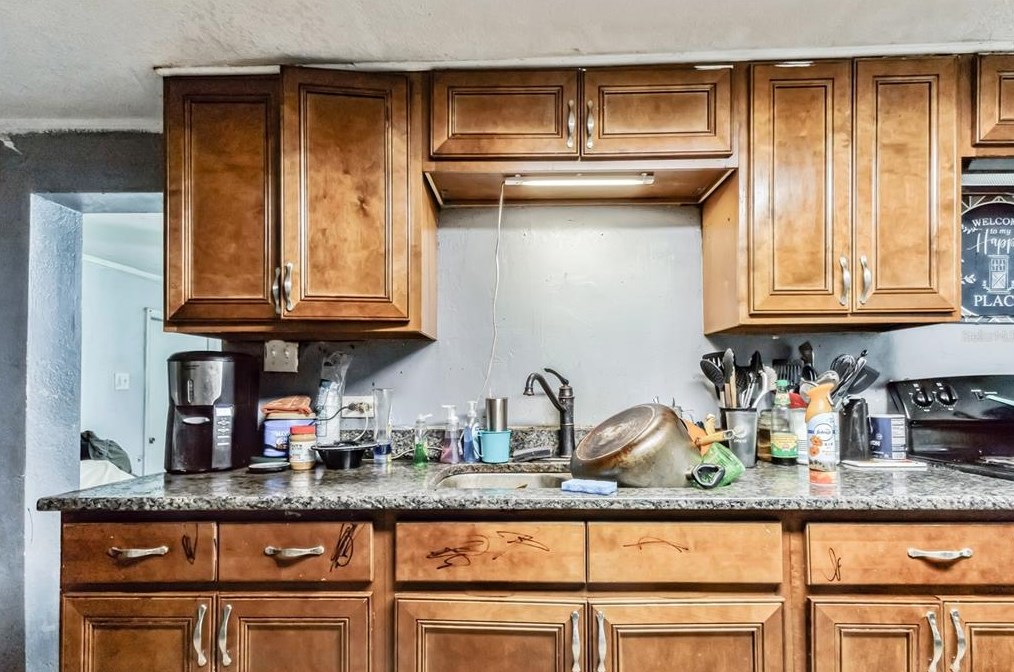 9356 Tom Costine Rd, Lakeland FL  33809-1657 exterior