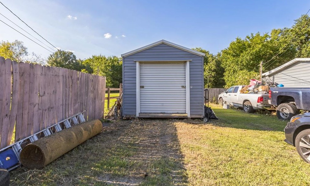 9356 Tom Costine Rd, Lakeland FL  33809-1657 exterior