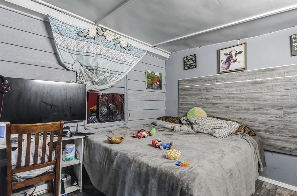 9356 Tom Costine Rd, Lakeland FL  33809-1657 exterior