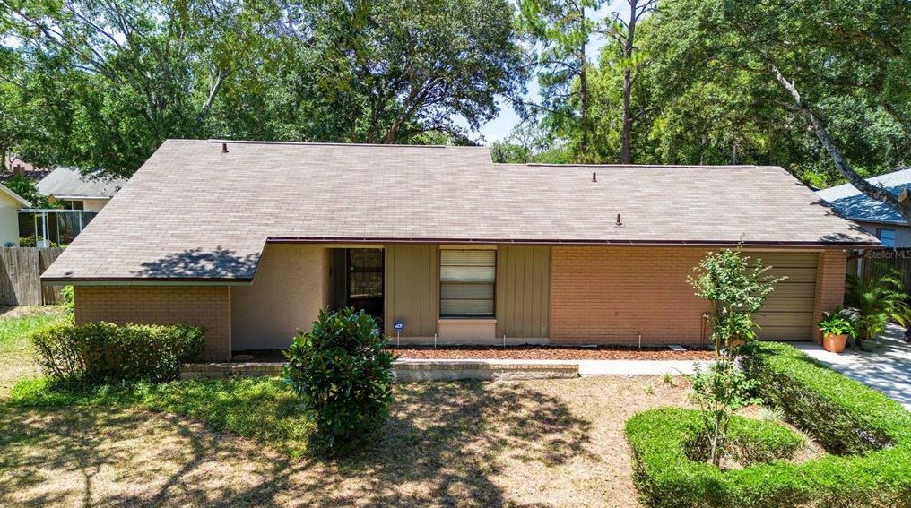 1910 Cedarbrooke Dr, Lutz, FL 33549