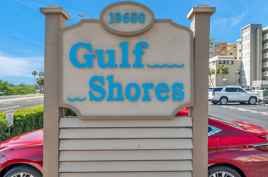18650 Gulf Blvd #402, Belleair Beach, FL 33785