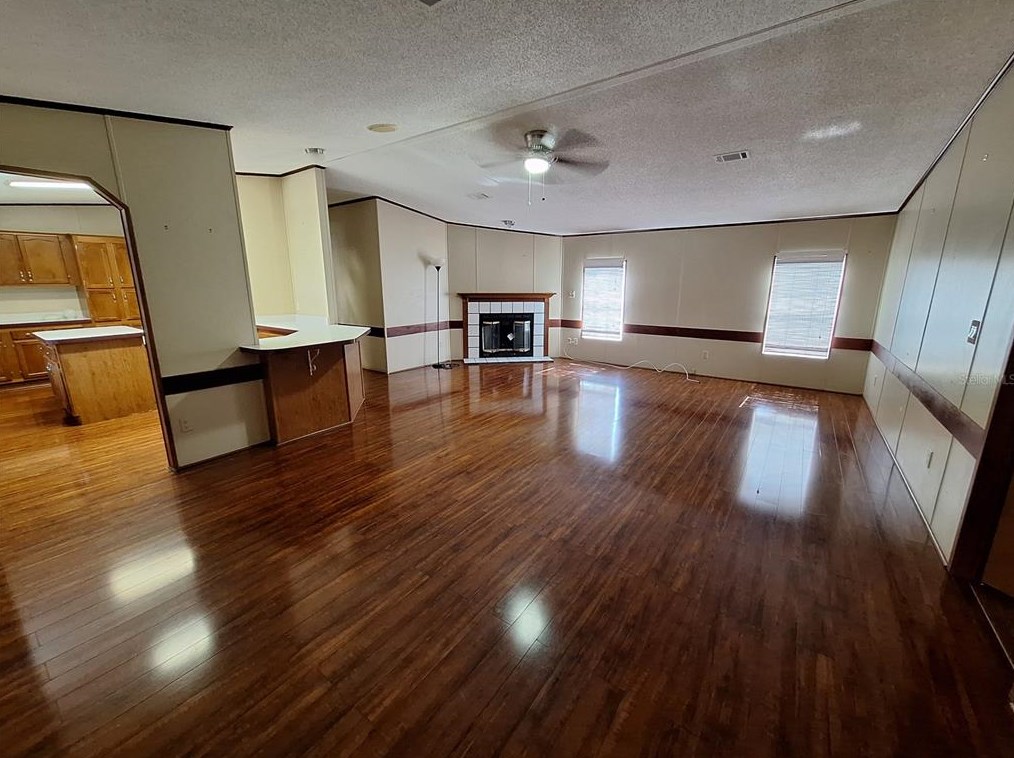 3325 Drum Rd, Zephyrhills FL  33541-5057 exterior