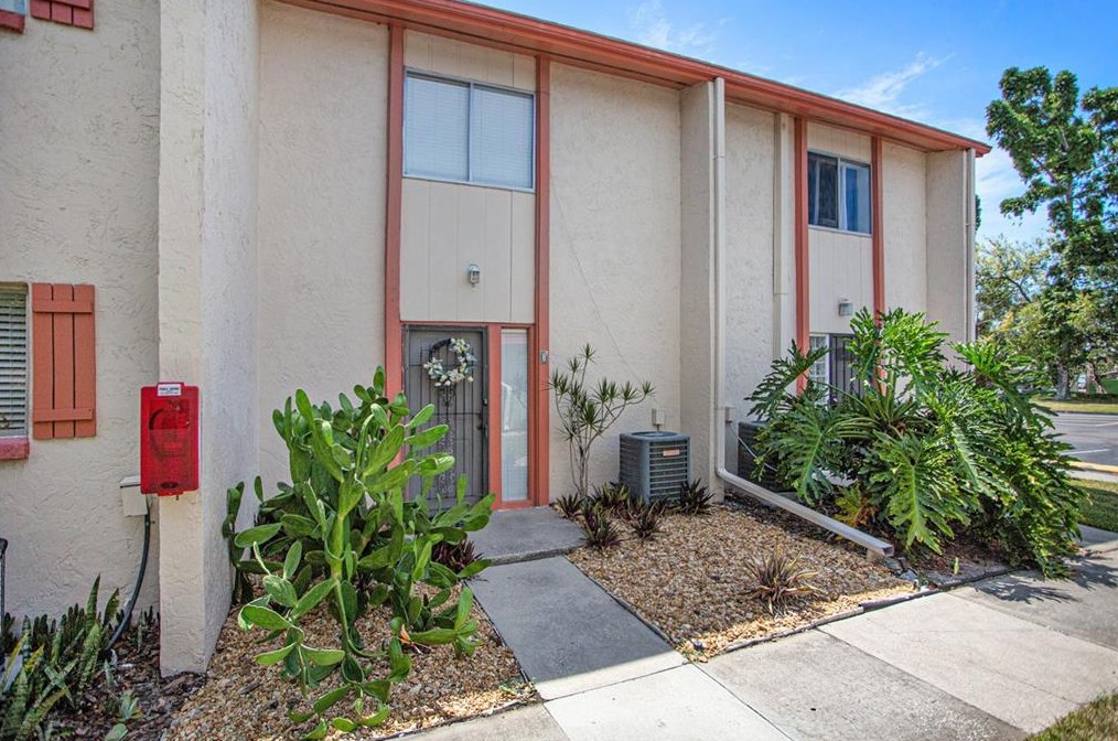1605 58th Ter, Saint Petersburg, FL 33712-4994