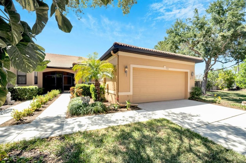 5732 Eden Falls Pl, Ruskin, FL 33572