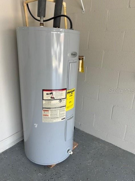 10435 Paragon Pl, Riverview FL  33578-3356 exterior