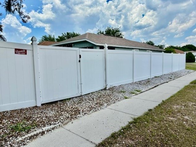 10435 Paragon Pl, Riverview FL  33578-3356 exterior