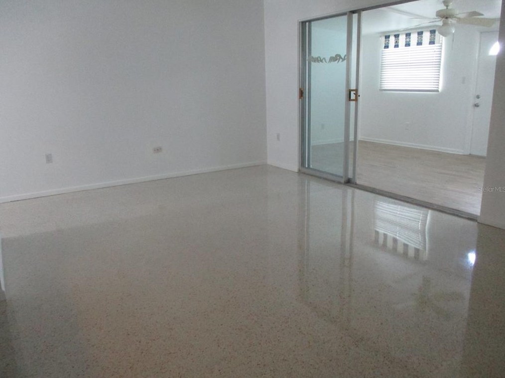 1517 Council Dr #6, Ruskin, FL 33573