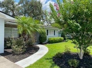 1515 Leslie Dr, Lakeland FL  33801-2750 exterior