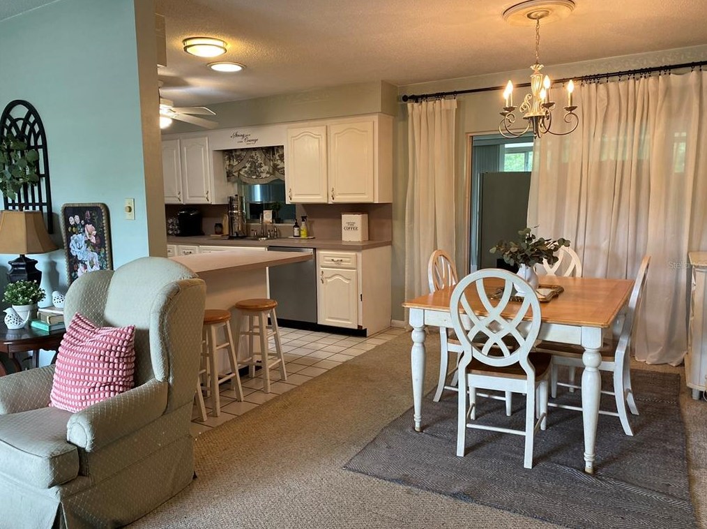 1515 Leslie Dr, Lakeland FL  33801-2752 exterior