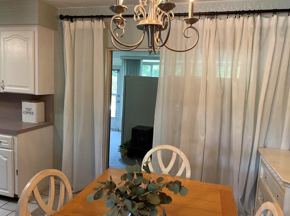 1515 Leslie Dr, Lakeland FL  33801-2752 exterior