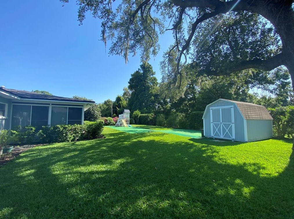 1515 Leslie Dr, Lakeland FL  33801-2752 exterior