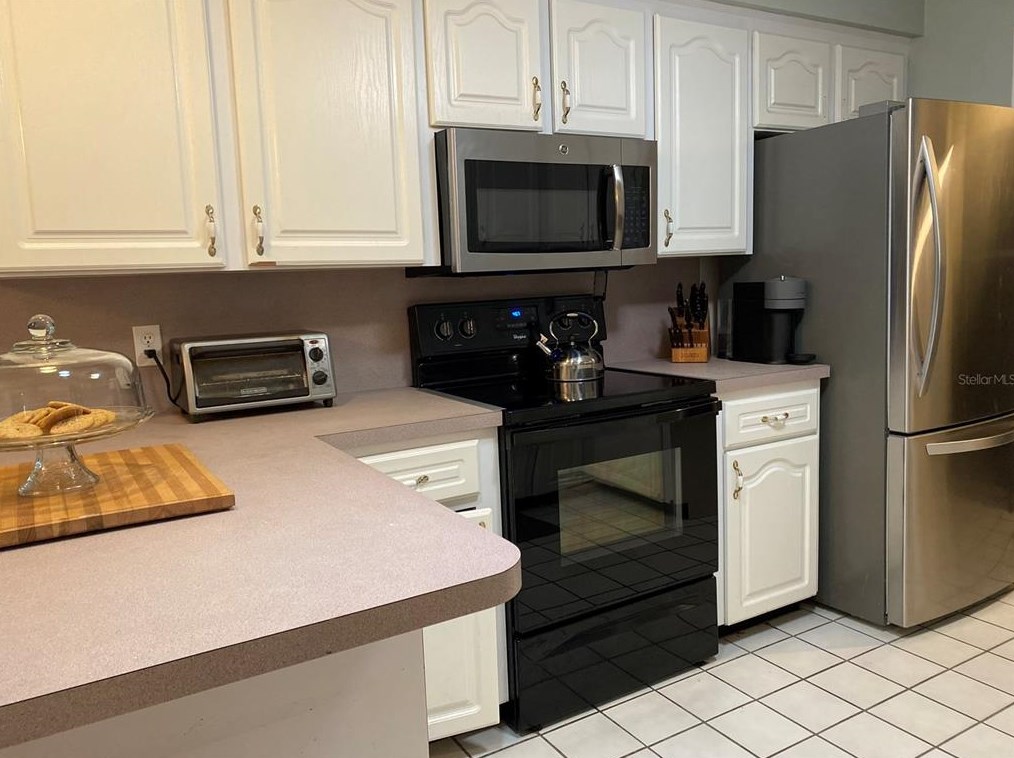 1515 Leslie Dr, Lakeland FL  33801-2752 exterior