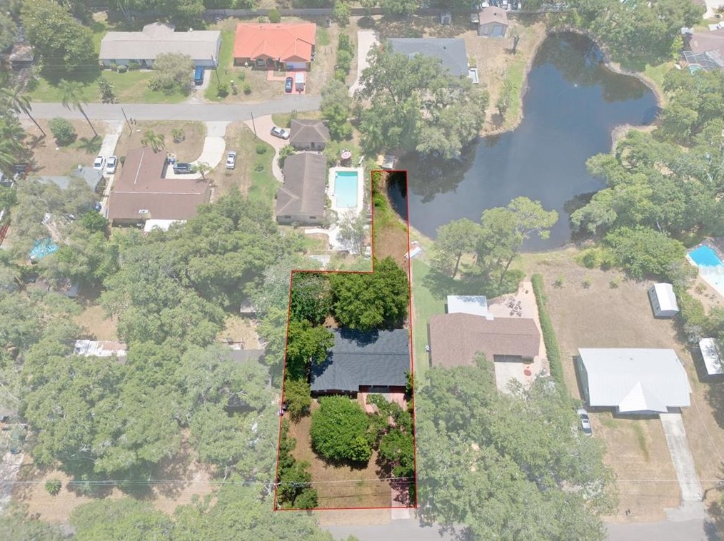 16107 Highland Ave, Lutz, FL 33548