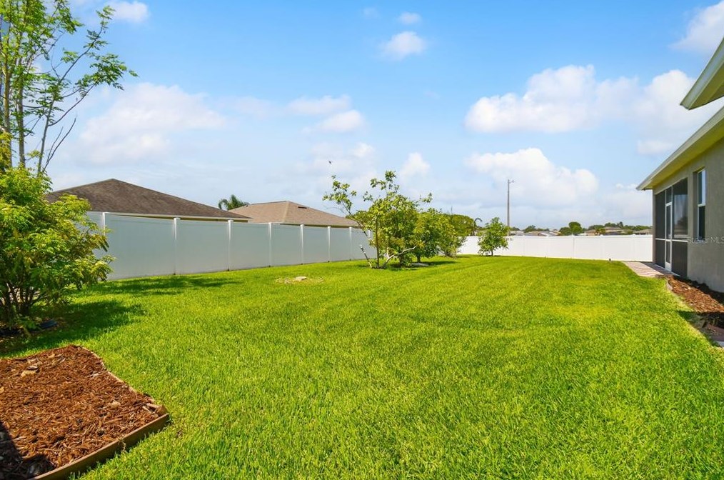 3661 Prescott Loop, Lakeland FL  33810-2860 exterior