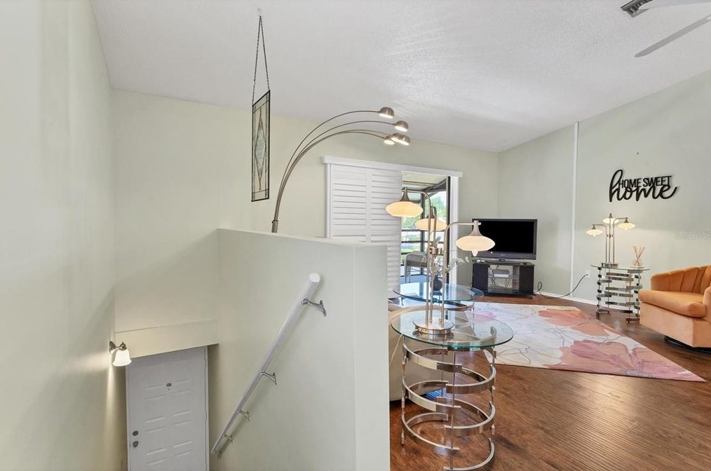 5713 Gardens Dr, Sarasota, FL 34243