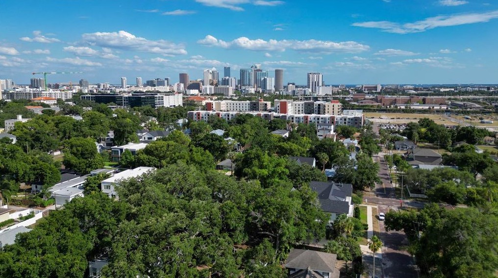 405 Amelia Ave, Tampa FL 33602-1803 exterior