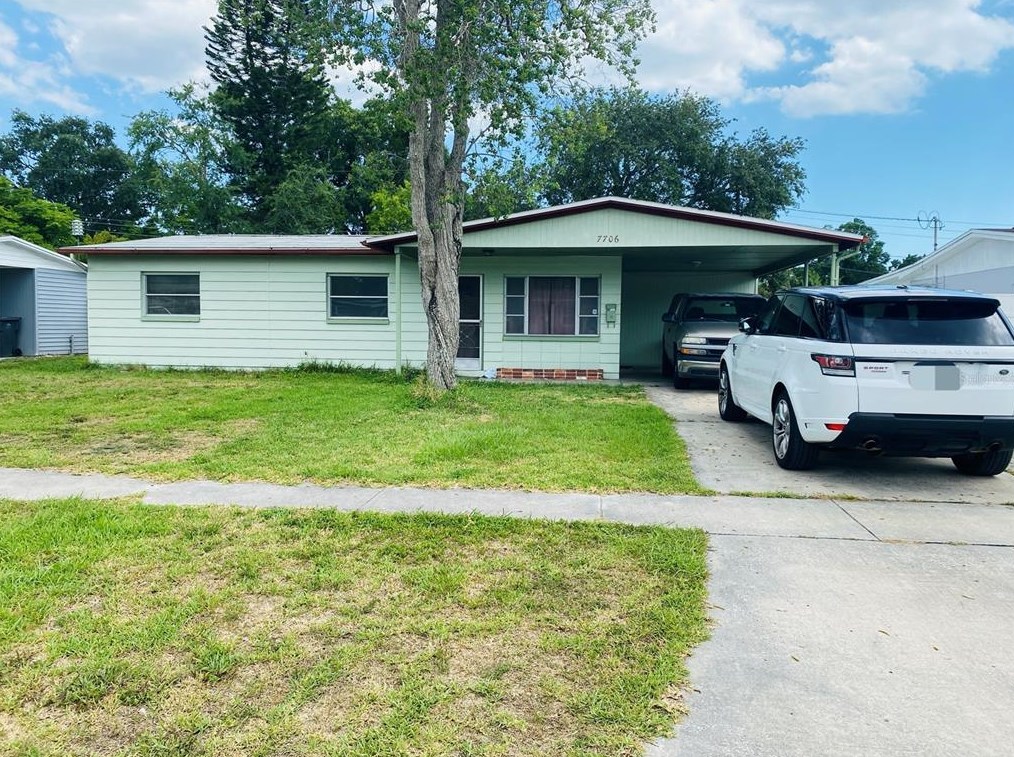 7706 Henry Ave, Tampa, FL 33615-3454