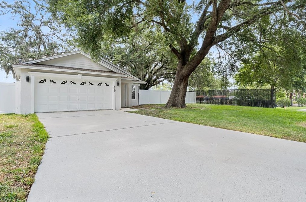 217 Edward St, Lakeland, FL 33805-1909