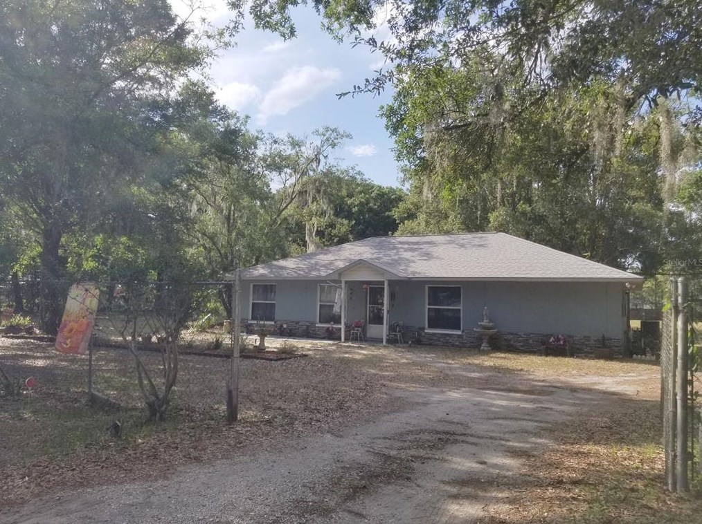 13022 Countryview Rd, Dover, FL 33527
