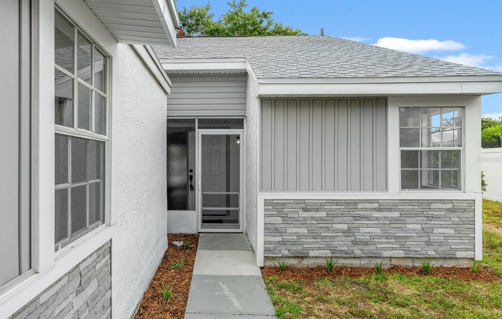 356 Hibiscus Dr, Palm Harbor, FL 34684