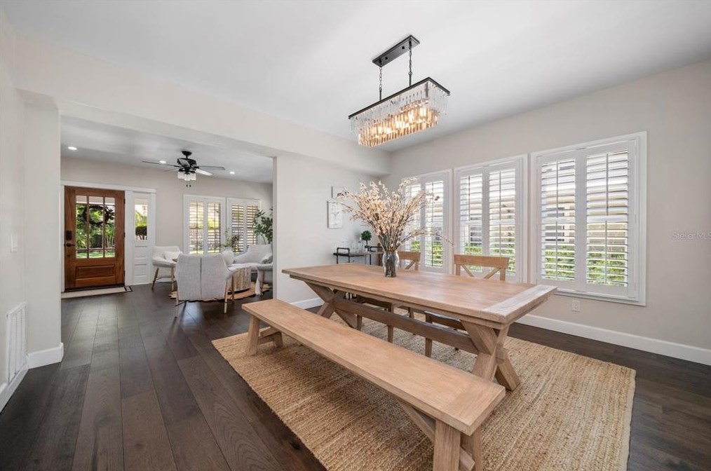 2109 Watrous Ave, Tampa FL 33629-5344 exterior